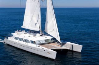 NECKER BELLE -  Sailing